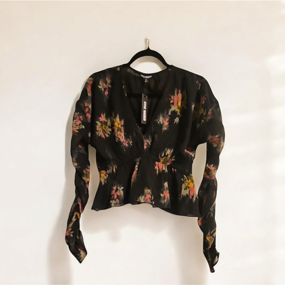 Steve Madden NWT Womens Size SM Black Floral Sheer Blouse V-Neck Ruched Sleeves
